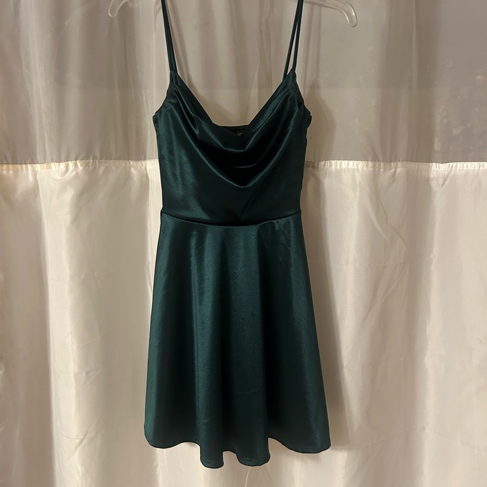 Elegant Hunter Green A-line Satin Sleeveless Dress, size small